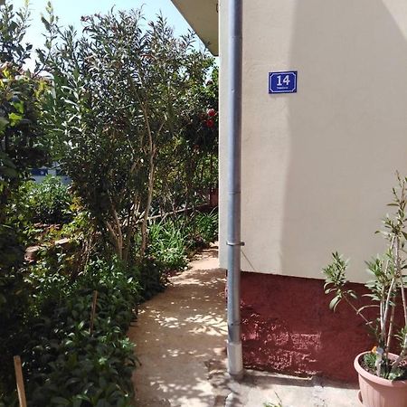 Villa Pero Apartman Sukošan Exterior foto